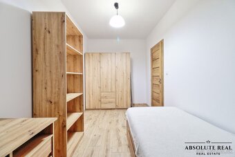 2i byt, Bratislava – Karlova Ves, Ľ. Fullu, predzáhradka - 11