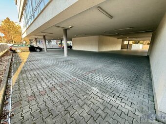 Investičná príležitosť: Moderná budova na bytový projekt v P - 11