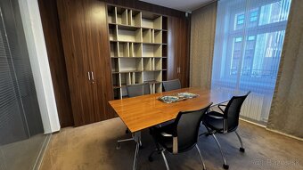 Prenájom kancelárií v historickej budove v centre Bratislavy - 11