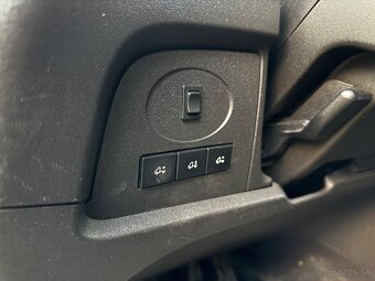 Iveco 50c18 Odťahovy špeciál - 11