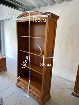 Kvalitný masívny nábytok – skriňa, polica a TV stolík (Košic - 11