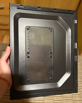 Zalman T4 - PC skriňa - REZERVOVANÁ - 11