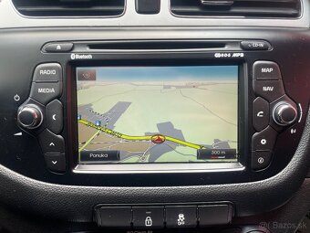 Kia Ceed 1,6 CRDi GOLD - 11