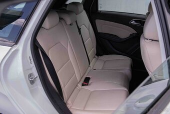 Mercedes-Benz B trieda 180 CDI BlueEFFICIENCY - 11