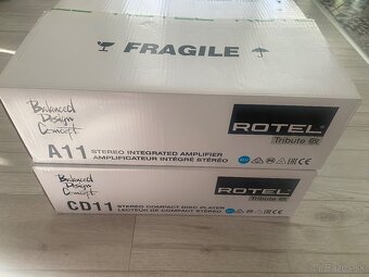 ROTEL A11 Tribute + ROTEL CD11 Tribute - 11