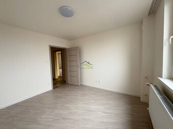 EXKLUZIVNE .... Luxusný 3 izbový byt na Hollého v Michalovc - 11