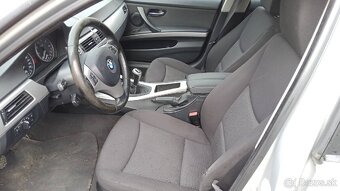 320i - 11