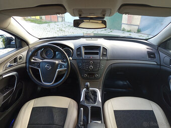 Opel Insignia 2,0 CDTI 96kw  Cosmo - 11