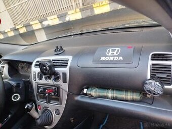 Honda Civic 7G - 11
