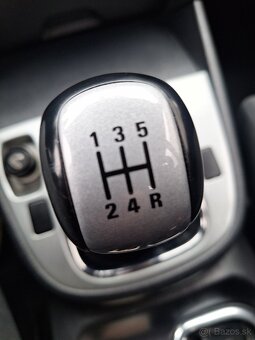 SUZUKI GRAND VITARA 2.0 HDI 4X4 KLÍMA ŤAŽNÉ - 11