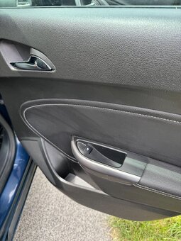 2011 Opel Astra J 1.7 CDTI - 11