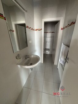 Krásny veľký priestor pre kanceláriu alebo prevádzku Topoľča - 11