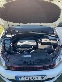Volkswagen Golf VI GTi - 11