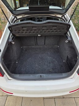 Octavia Elegance 1.9 TDI 77KW - 11