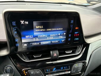 Toyota C-HR 1.2T 85kW EXECUTIVE ČR AUT. KLIMATIZACE - 11