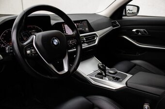 BMW 320i 2019 - 11