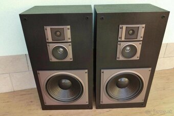 Reprobedne Tesla ARO 6804 a Videoton DC2580 . - 11