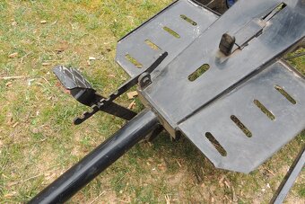 Nosič náradia za malotraktor Tecák - 11