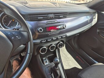 Alfa Romeo Giulieta 1,4T - 11