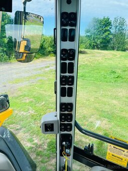 Kolesový nakladač Volvo L60H - 11