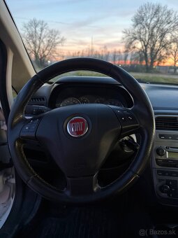 Fiat Grande Punto - 11