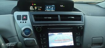 Toyota Prius V 2017 hybrid  +LPG - 11