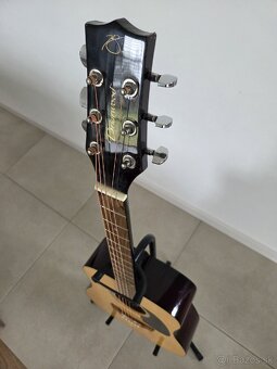 Akusticka gitara + stojan + prislusenstvo - 11
