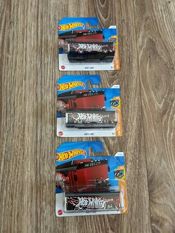 HotWheels - 11