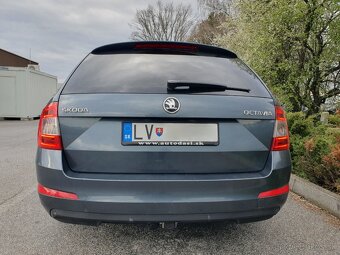 Škoda Octavia Combi 2.0 TDI Ambition 4x4 DSG - 11