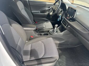 Hyundai i30 cw - 11