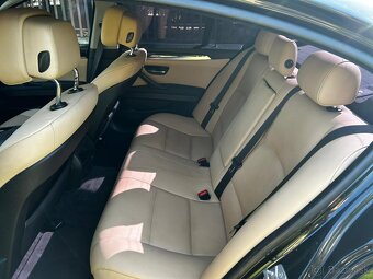 BMW 523i F10 2010 - 11