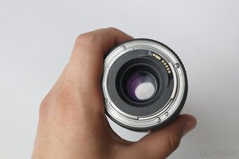 Canon EF 75-300mm f/4-5.6 III - 11