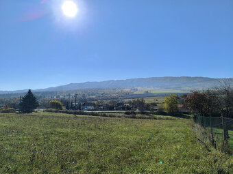 LUKRATÍVNE SLNEČNÉ POZEMKY S PRÍPOJKOU ELEKTRINY A VODY V NA - 11