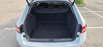 Škoda Superb kombi 2,0TDI 140kW Style DSG 3/2017-125.000km - 11