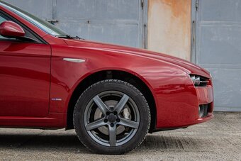 Alfa Romeo 159 Sportwagon 125kw /aj na splátky/ - 11