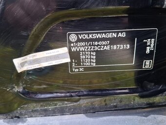 Volkswagen passat  kombi b6 2.0 TDI - 11