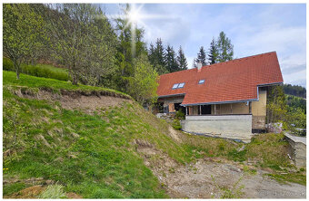 ROZOSTAVANÁ STAVBA / DONOVALY / MIŠUTY - 11