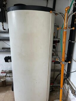 Budovy v priemyselnom areáli NA PREDAJ - 11