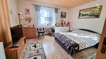 Rodinný dom s prístavbou - 11