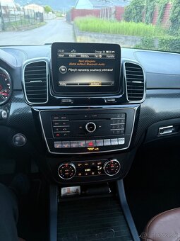 Mercedes-Benz GLS 350 D 4 MATIC - 11