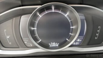 Ponúkame na predaj vozidlo Volvo XC60 - 2,0d 110kw AT8 - 11