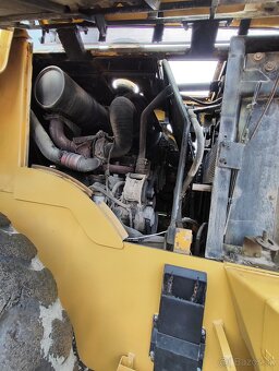 Čelný nakladač New Holland w270 - 11