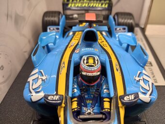 VÝMĚNA / PRODEJ F1 RENAULT R25 2005 ALONSO HOTWHEELS 1:18 - 11