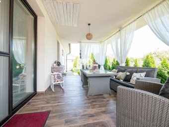 Dom s bazénom a garážou, LEN SA NASŤAHOVAŤ - Nitra, Vinodol - 11