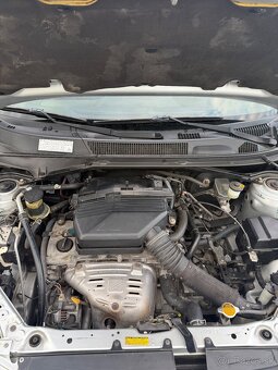 Toyota Rav4 2.0 Benzín - 11