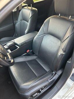 LEXUS ES300h, 1.majiteľ - 11