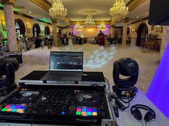 DJ - 11