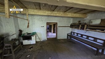 NA PREDAJ, Rodinný dom s pozemkom 2702m2 na samote Veľké Rov - 11