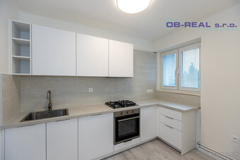 Predaj kompletne rekonštr. 2izb bytu 62m2 na zvýš. prízemí - 11