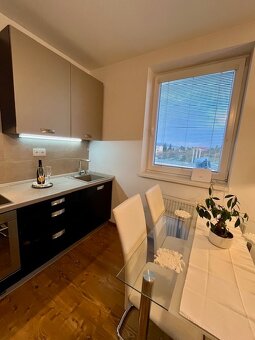 2-izb.byt, 2 parkovacie miesta, internet, energie v cene - 11